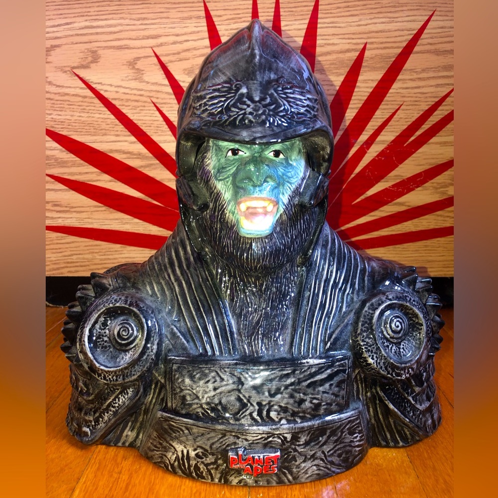 Vintage 2001 NECA Planet of the Apes Cookie Jar